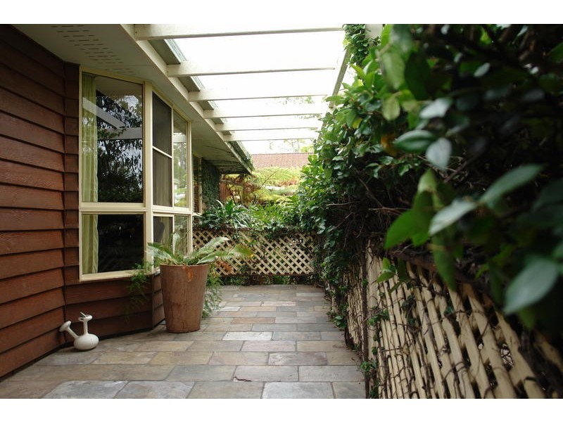 17 Wandoo Ct, Karana Downs QLD 4306